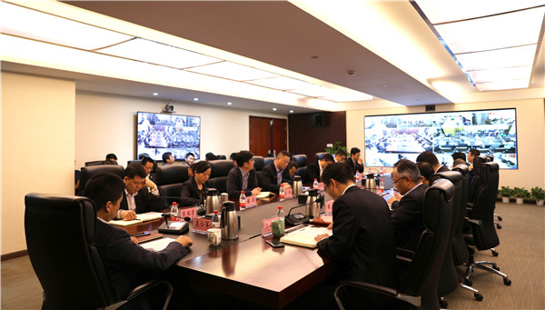 公司召开事业部调整工作颁发会