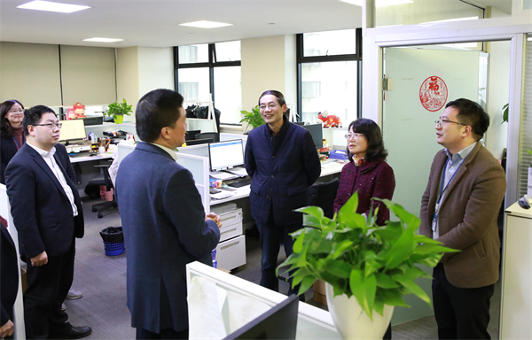 集团公司辅导到我司发展春节走访慰问活动