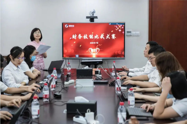 比学赶超增能力，，劳动较量展风采——公司财政劳动技术交锋较量圆满实现