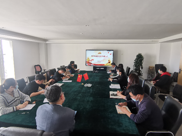 守好红色根脉·班前极度钟活动|?云南南宫官网党支部